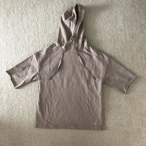 New Without Tags Alo Yoga Sweatshirt